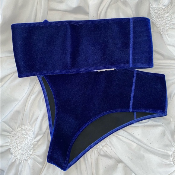 Blue Velvet Hoaka Swimwear Bikini - S - Picture 1 of 6